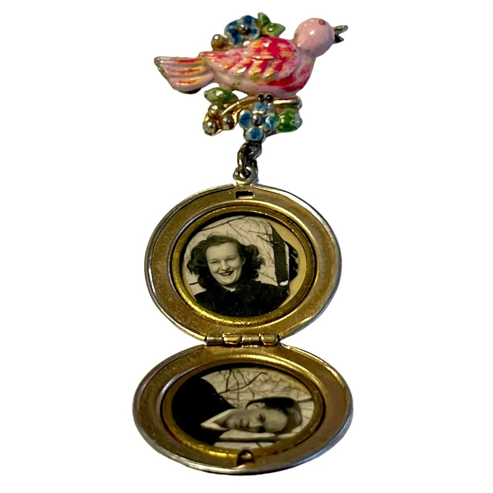 Vintage Coro Photo Locket